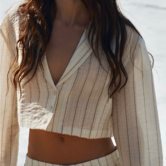 Zara NWT wrinkled effect long sleeve collared button front cropped shirt - Picture 8 of 14